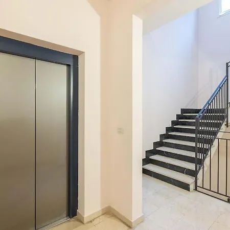 Tiarini 14 * Bologna