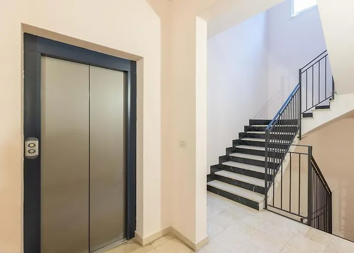 Tiarini 14 * Bologna